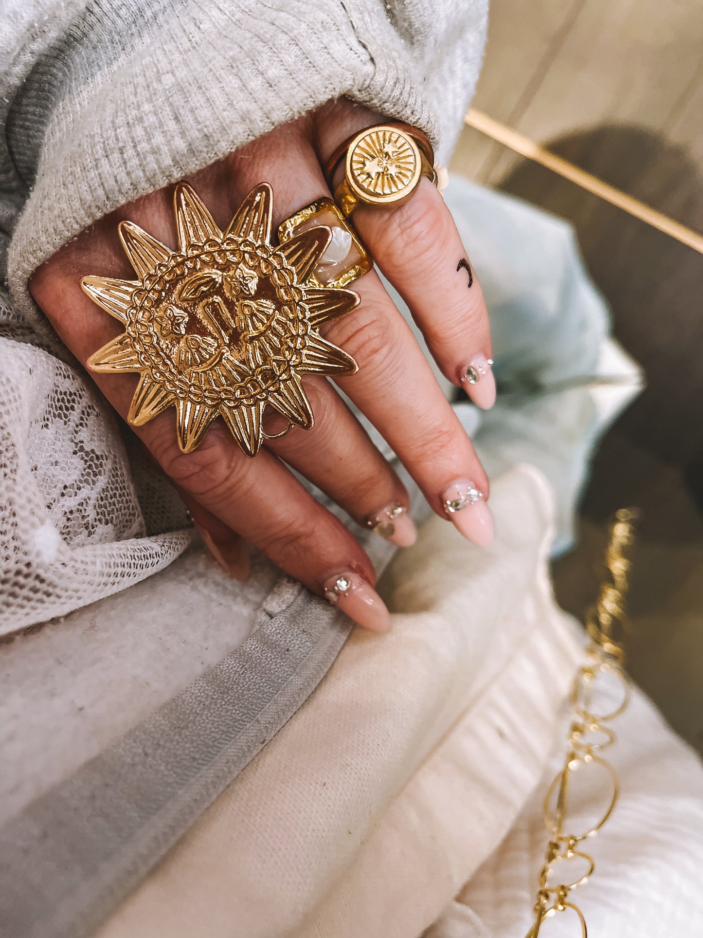 Sunshine oversized ring