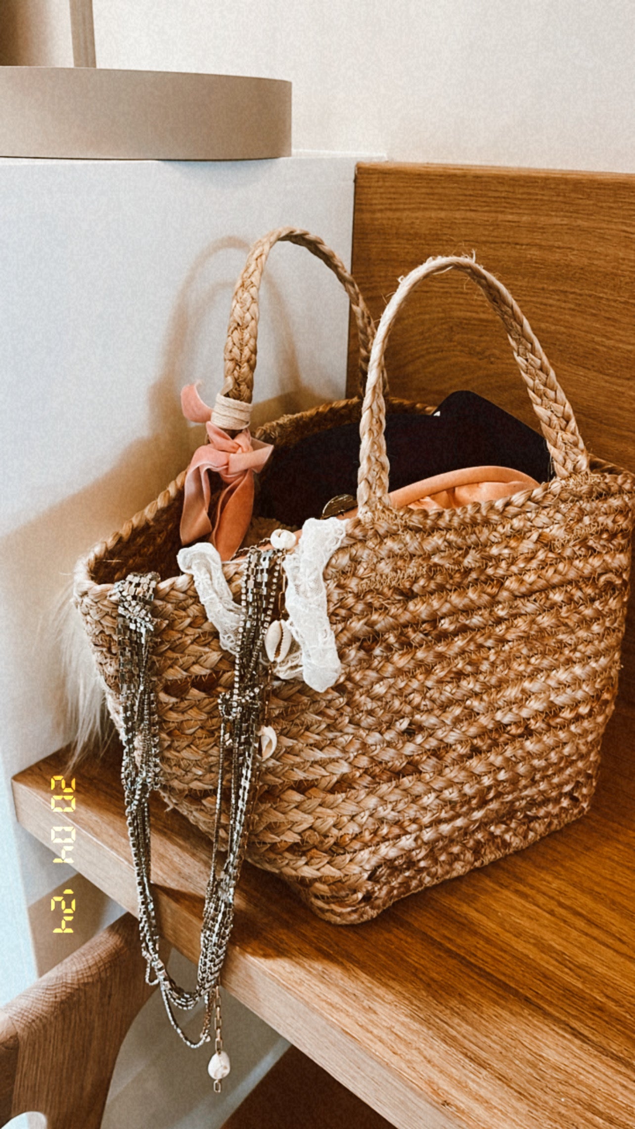 High tea mini basket bag - raffia